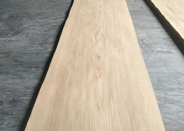 Lingkungan Natural Crown Cut Elm Wood Veneer Sheet Dengan Ketebalan 0,5mm