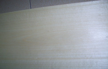 Crown 0.5 mm dipotong putih Birch Veneer dengan cahaya kuning gandum
