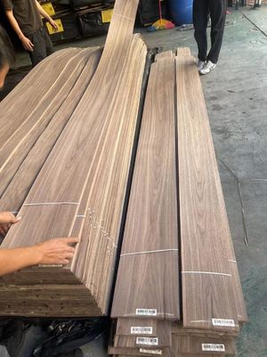 American Natural Black Walnut Crown Cut / Plain Cut Veneer Sheet Untuk Plywood
