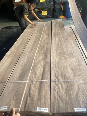American Natural Black Walnut Crown Cut / Plain Cut Veneer Sheet Untuk Plywood