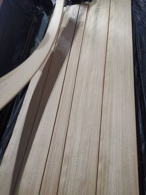 Sesuaikan Ketebalan Veneer Kayu Ek Merah Ideal untuk Solusi Lantai Kayu Alami