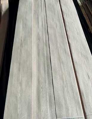 Lembaran Kayu Oak Veneer Fleksibel dengan Ketebalan 0.2-0.6mm dan Serat Crown Cut untuk Furnitur dan Pelapis Dinding