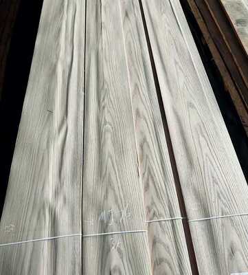 Lembaran Kayu Oak Veneer Fleksibel dengan Ketebalan 0.2-0.6mm dan Serat Crown Cut untuk Furnitur dan Pelapis Dinding