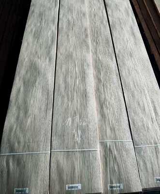 Lembaran Kayu Oak Veneer Fleksibel dengan Ketebalan 0.2-0.6mm dan Serat Crown Cut untuk Furnitur dan Pelapis Dinding