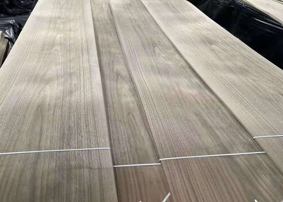 10-16% MC Crown Cut Natural Walnut Plywood Sheets Black Sliced ​​Veneer