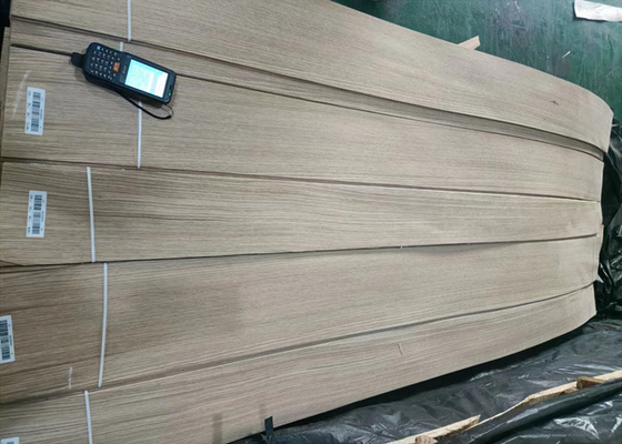 Quarter Sawn Natural White Oak Veneer Plywood Sheets Untuk Furnitur